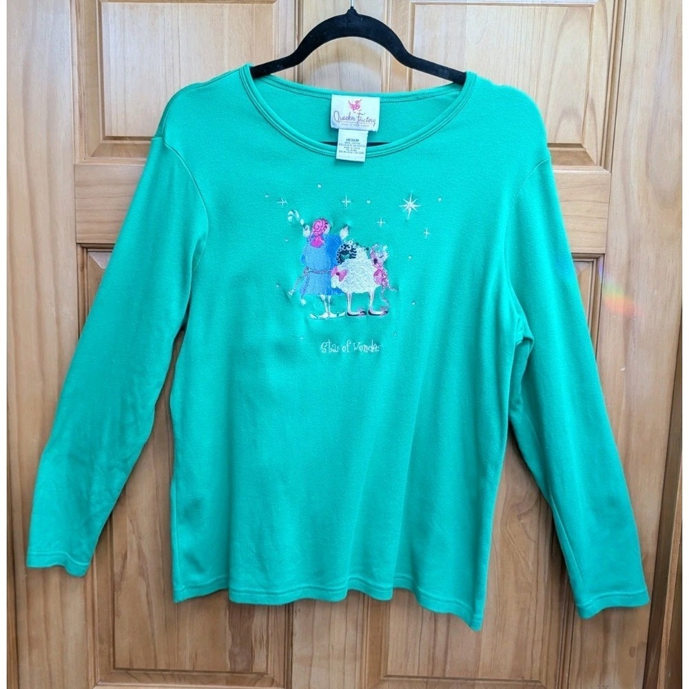 Quacker Factory Women's Medium Star of Wonder Holiday Christmas T Shirt Green